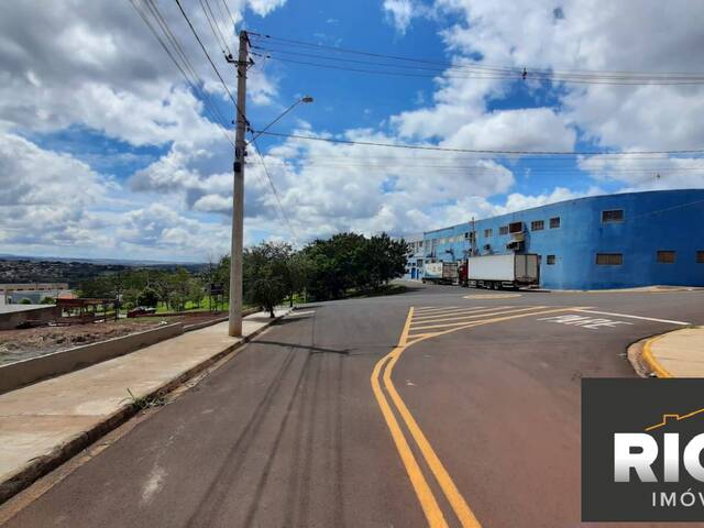 Terreno para Venda em Piraju - 3