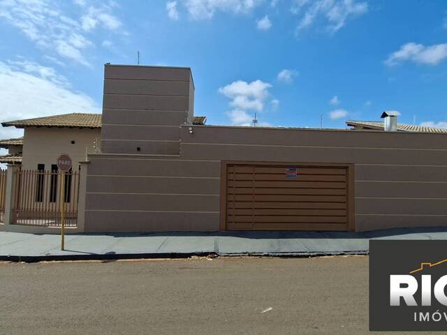 #664 - Casa para Venda em Piraju - SP - 2