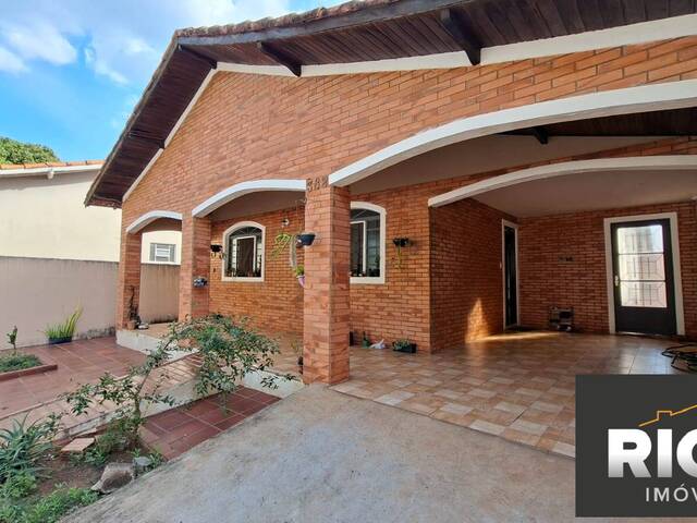 #666 - Casa para Venda em Piraju - SP - 2