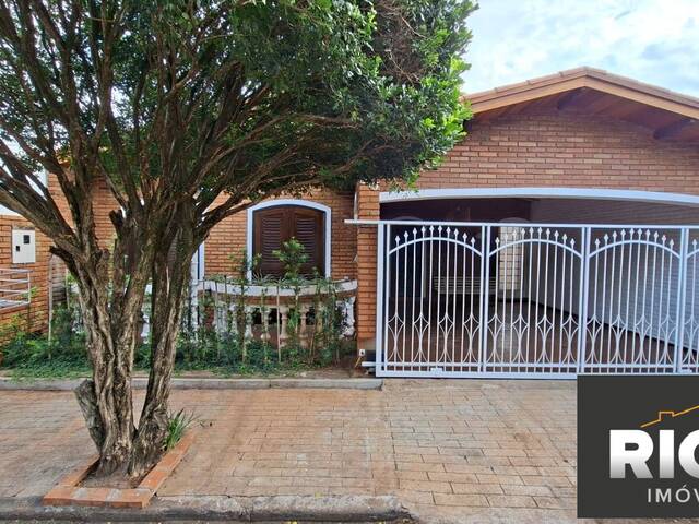 #233 - Casa para Venda em Piraju - SP - 1