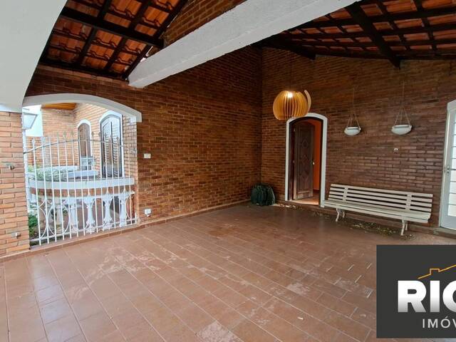 #233 - Casa para Venda em Piraju - SP - 2