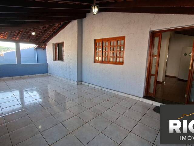 Casa para Venda em Piraju - 2