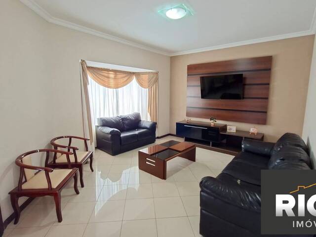 Casa para Venda em Piraju - 2